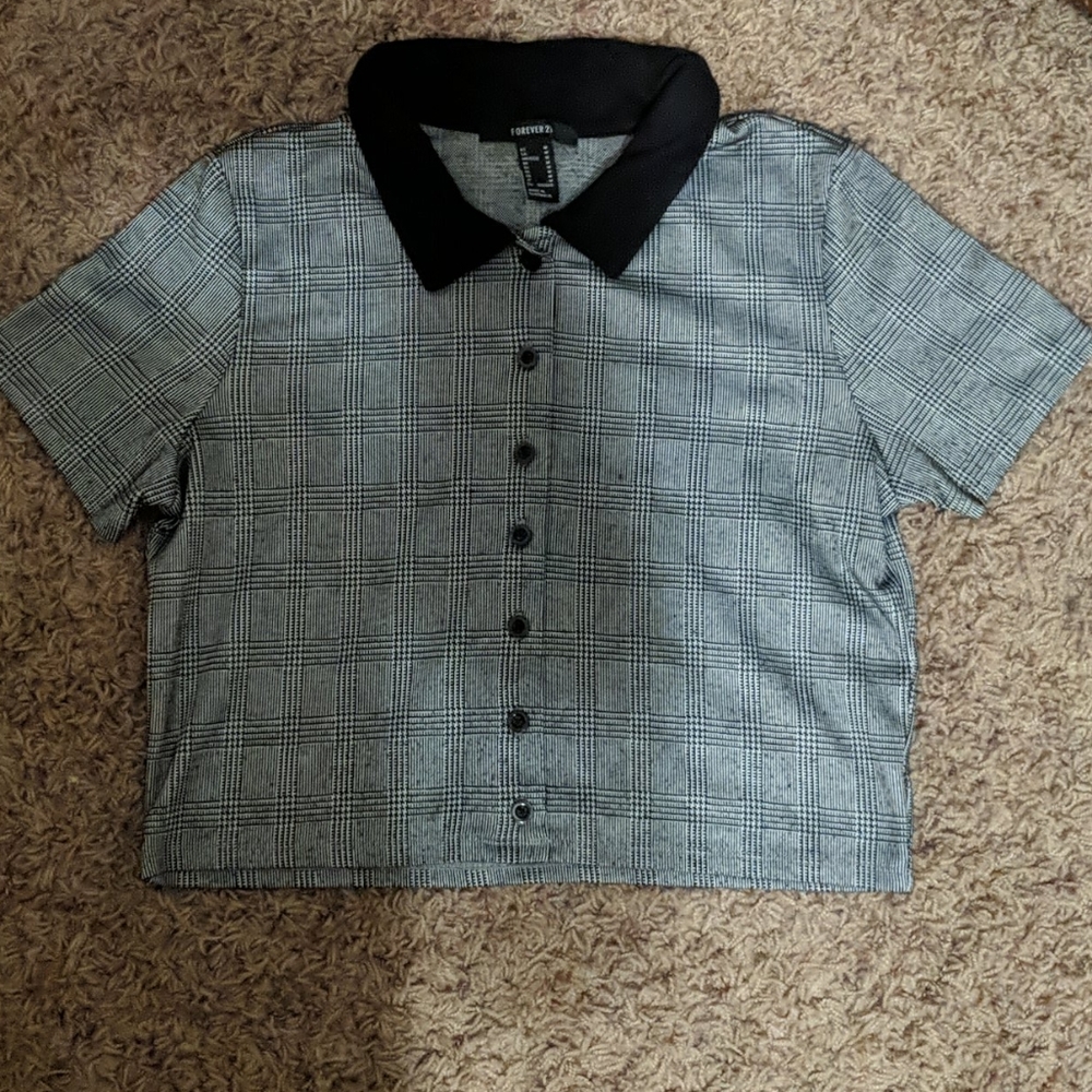 Cropped Button Down Collared Tee